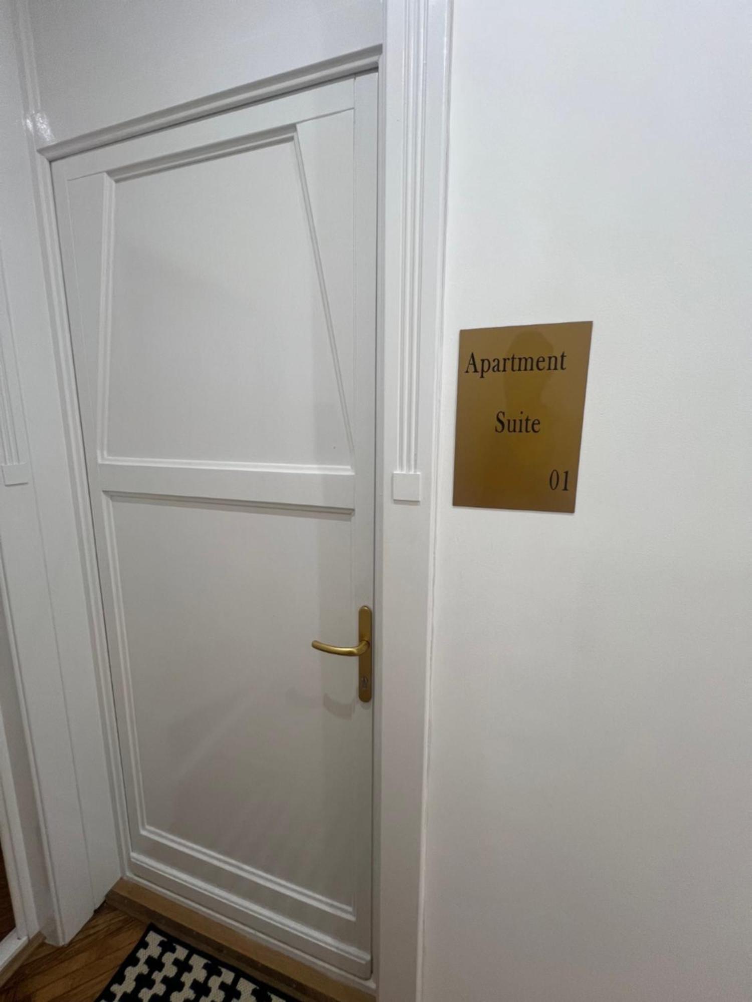 Suite Apartment Hidden Gem Next Synagogue - A Budapest Eksteriør bilde